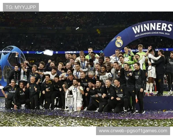 皇马发布欧冠淘汰赛首回合大名单,贝林厄姆伤愈回归 皇马发布欧冠淘汰赛首回合大名单,贝林厄姆伤愈回归